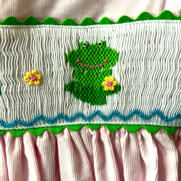 Marmellata Light Pink Long Sleeve Corduroy Dress with Smocked Frogs - Girls 6 - Picture 2 of 15